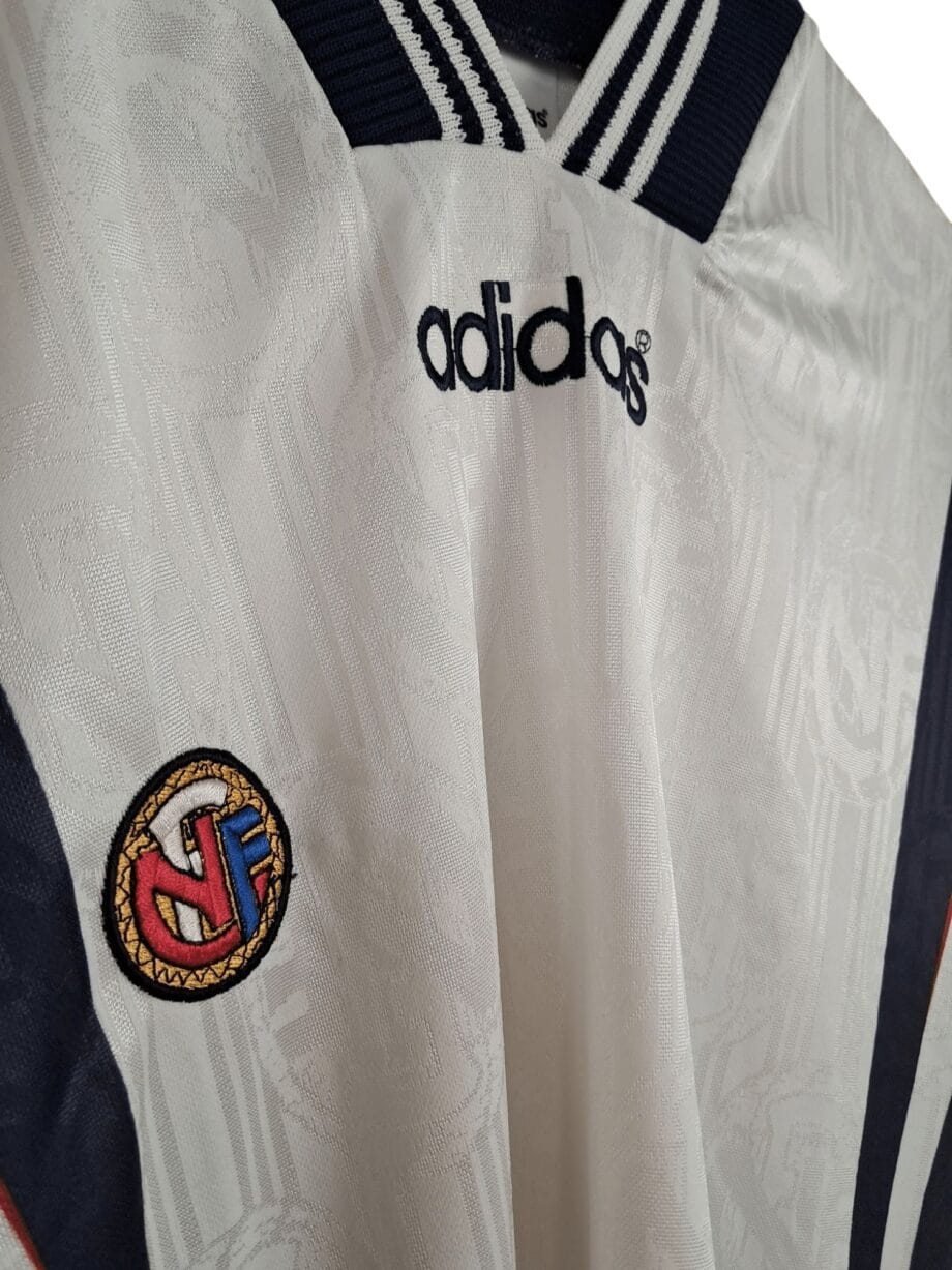 Détail logo 1996-97 – Norvège – Maillot extérieur (S)