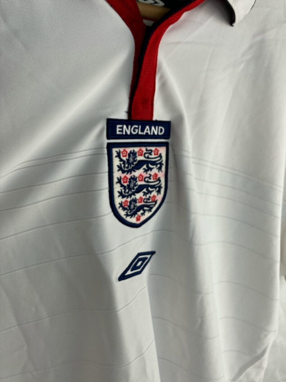 Détail logo 2003-05 – Angleterre – Maillot domicile (L)