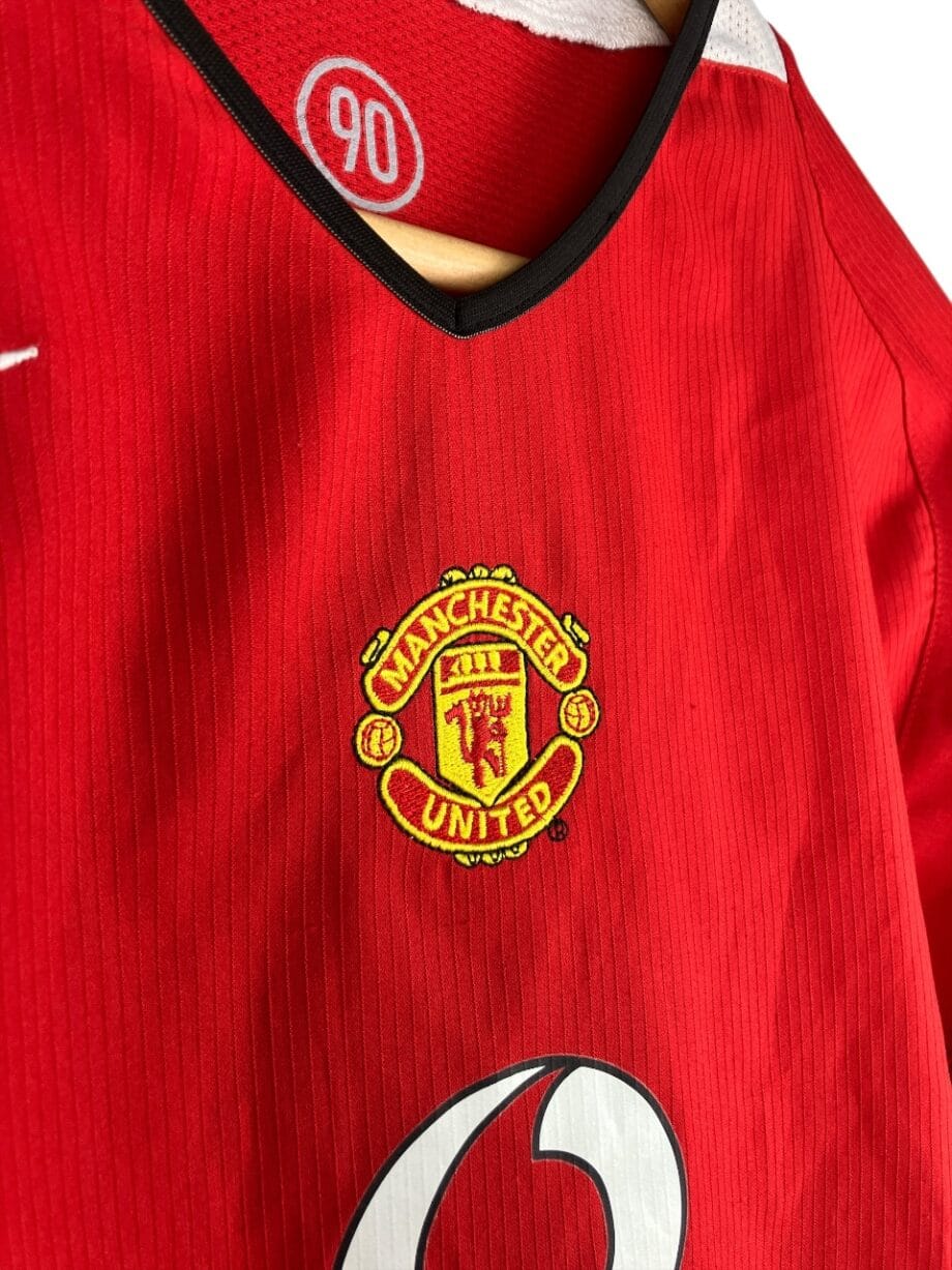 Détail logo 2004-06 – Manchester United – Maillot domicile (XL.Boys)