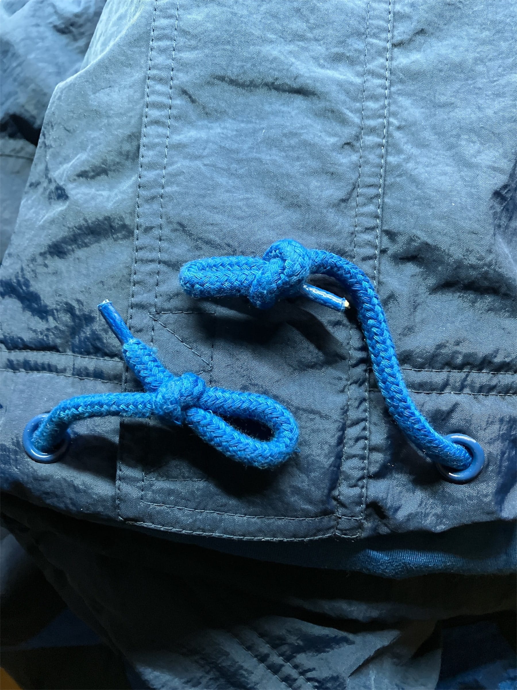 Détail 1996-97 – Italie – Manteau (XL)