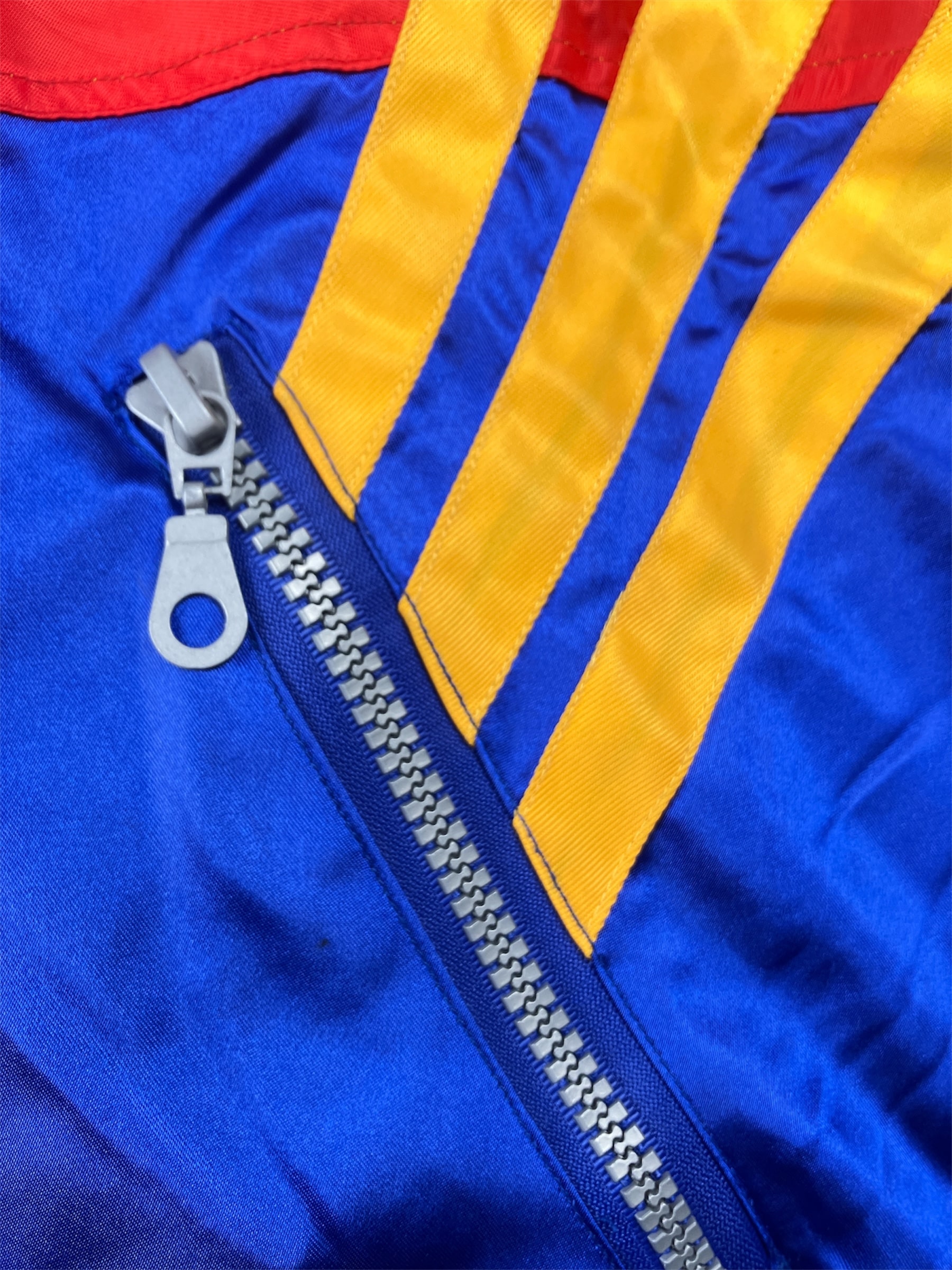 Détail 1996-97 – Roumanie – Manteau domicile (XL)