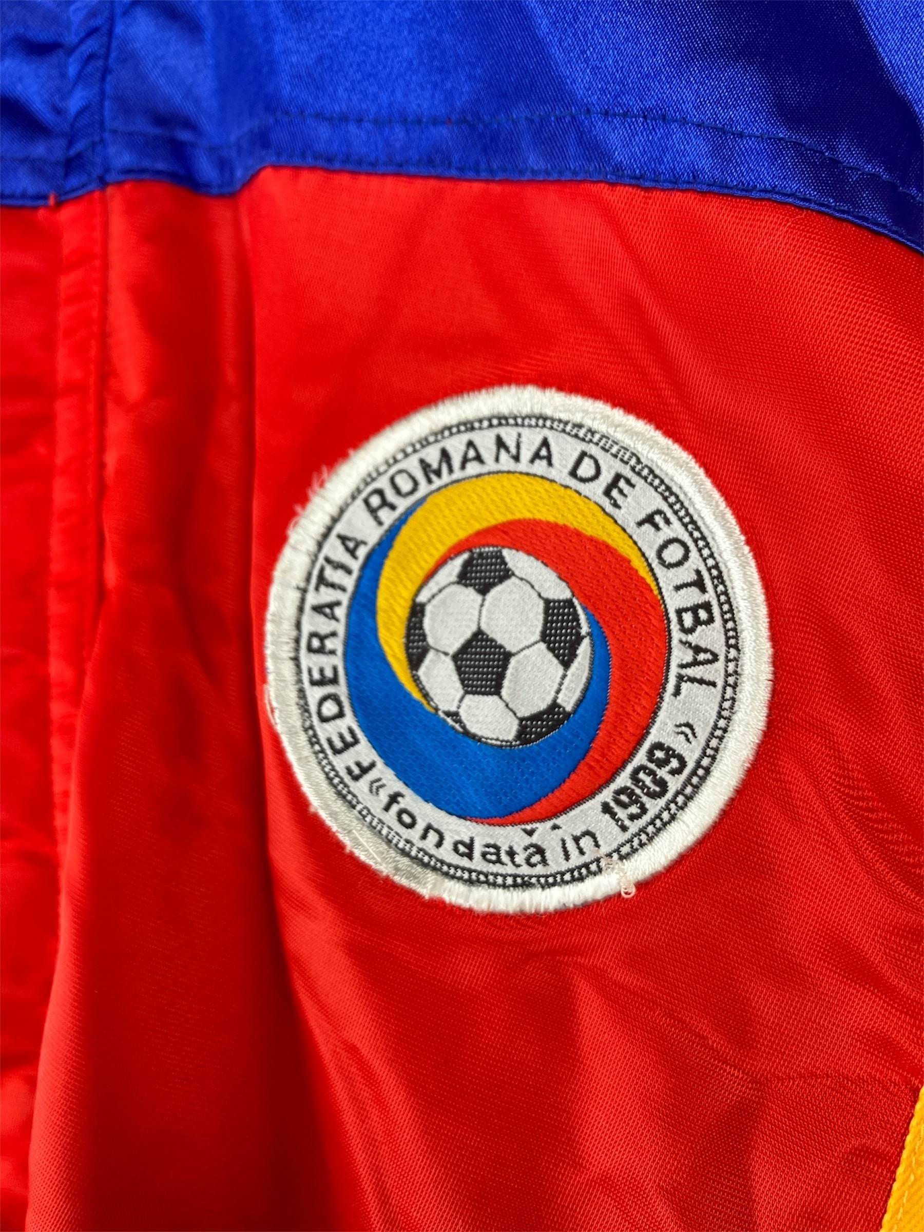 Détail logo 1996-97 – Roumanie – Manteau domicile (XL)